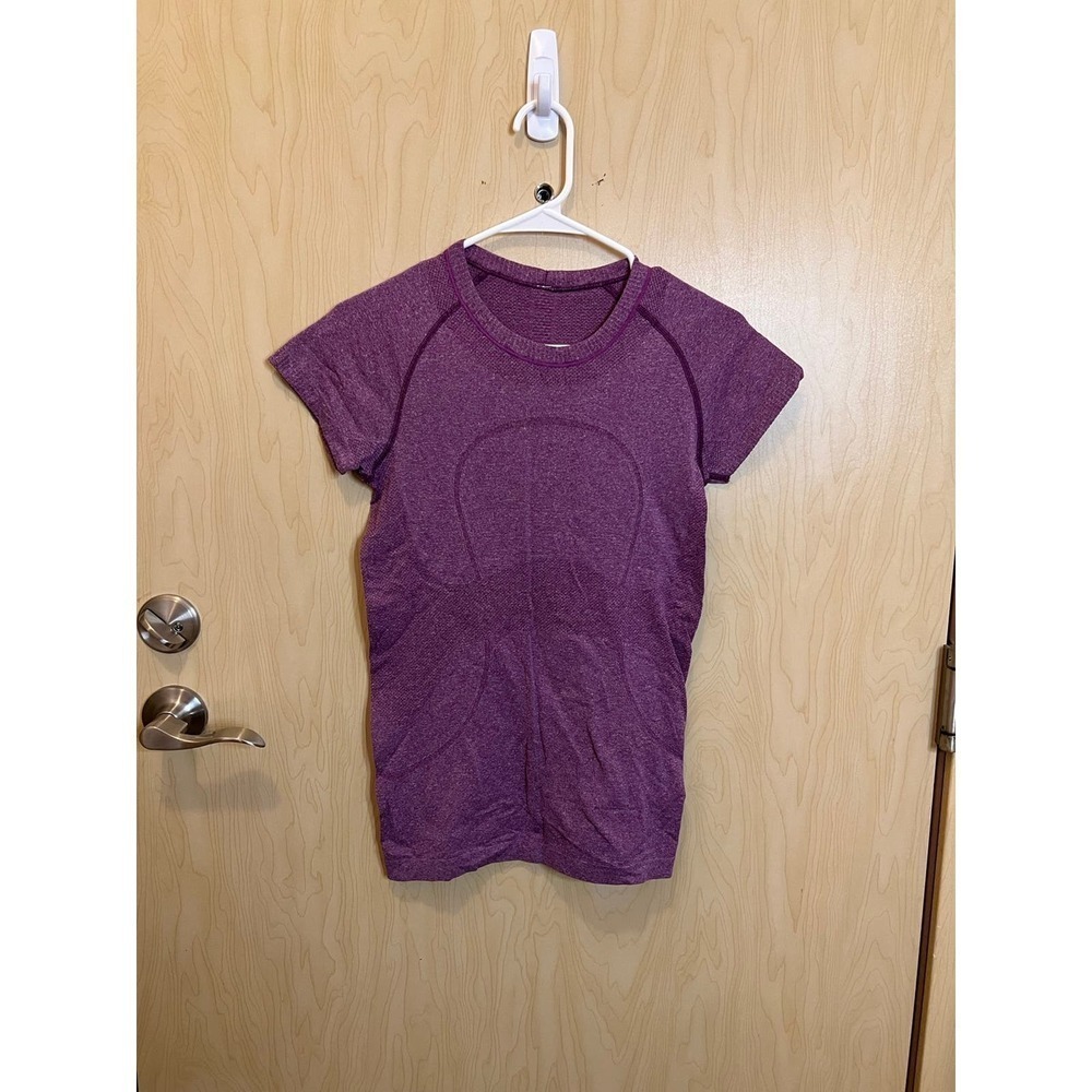 Lululemon swiftly tech short sleeve